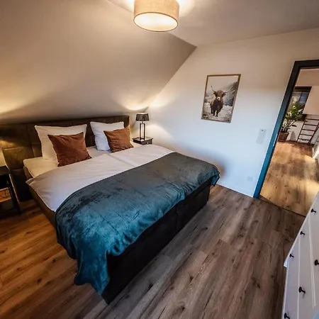 Eifellodge - Am Roten Sandberg *