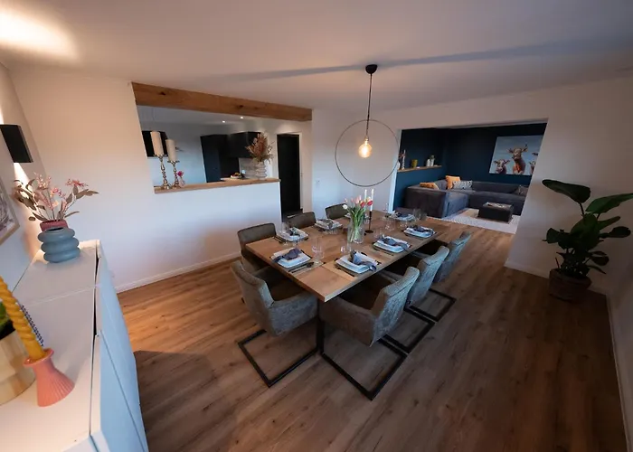 Eifellodge - Am Roten Sandberg Ferienhaus